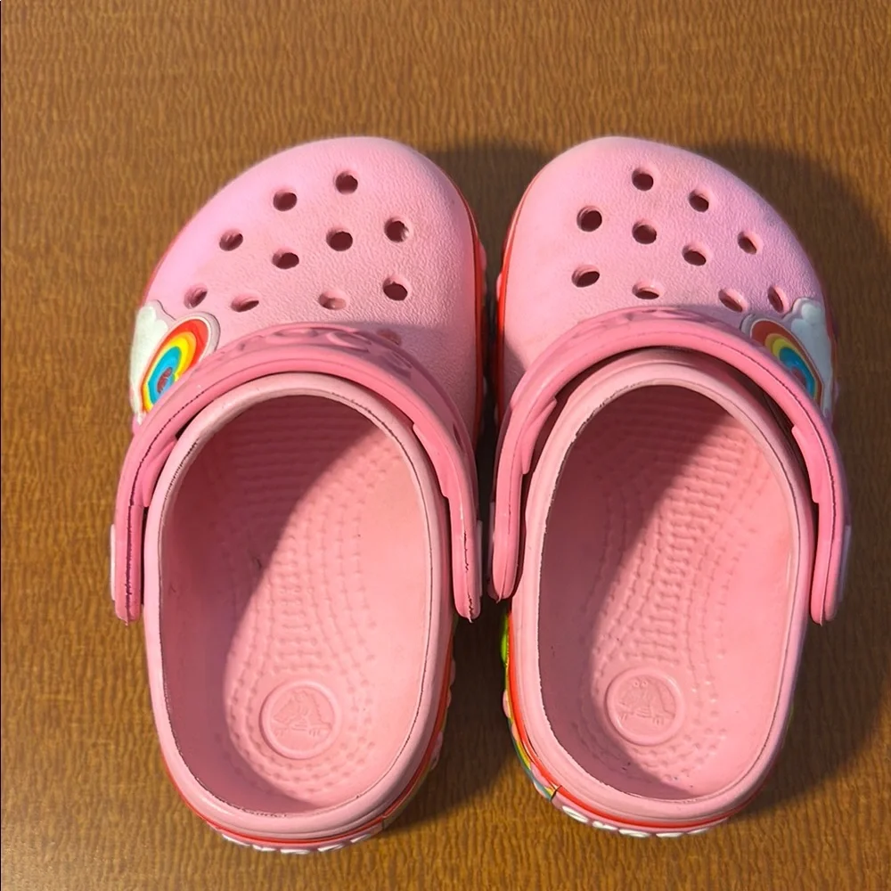 CROCS Kids Pink Slippers with Rainbow‎ Hearts